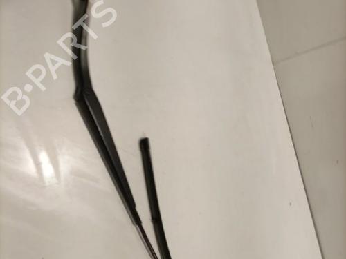 Used Front windshield wiper arm MERCEDES-BENZ B-CLASS Sports Tourer (W246, W242) B 180 CDI / d (246.212) (109 hp) 22569923