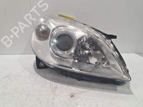 Used Right headlight Right headlight MERCEDES-BENZ B-CLASS Sports Tourer (W245) B 200 (245.233) (136 hp) 32241429 32241429