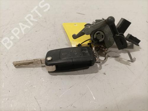 Tailgate lock VW POLO IV (9N_, 9A_) 1.9 TDI | BP22579142C101 