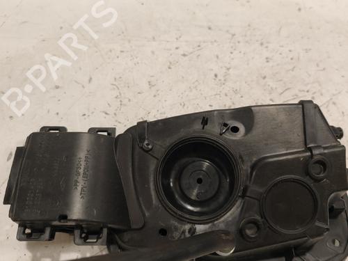fuel-flap-renault-megane-iv-hatchback-b9amn_-2015-36556244 main image
