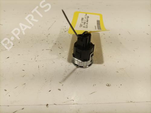 switch-peugeot-508-i-8d_-2010-2011-2012-2013-2014-2015-2016-2017-2018-35924248 main image