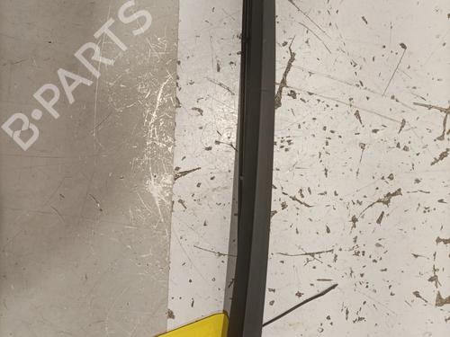 Used Rear windshield wiper arm AUDI A3 (8P1) 2.0 TDI 16V (140 hp) 22583101