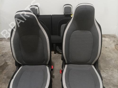 Ensemble sièges RENAULT TWINGO III (BCM_, BCA_) Z.E: (BCA1) (82 hp) 27607566
