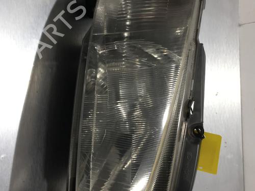 Used Right headlight Right headlight PEUGEOT 106 II (1A_, 1C_) 1.4 i (75 hp) 22577547 22577547