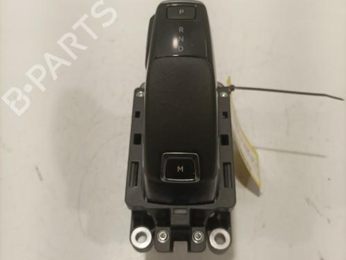 Used Gear lever Gear lever PEUGEOT 2008 II (UD_, US_, UY_, UJ_, UR_, UC_) 1.5 BlueHDI 130 (131 hp) 27327598 27327598