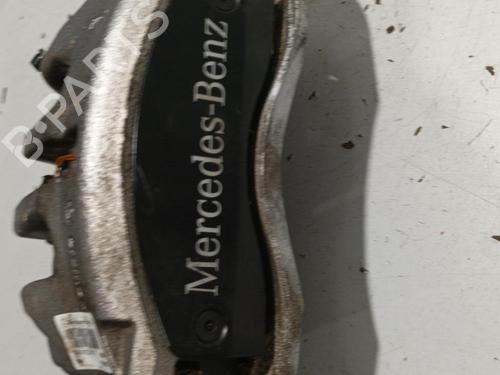Used Right front brake caliper Right front brake caliper MERCEDES-BENZ V-CLASS (W447) V 250 BlueTEC / d (447.811, 447.813, 447.815) (190 hp) 22581644 22581644