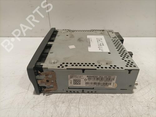 Used Radio Radio OPEL VIVARO A Van (X83) 2.0 CDTI (F7) (90 hp) 31597438 31597438