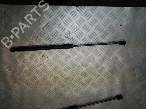 Used Tailgate lift support AUDI A1 Sportback (GBA) 25 TFSI (95 hp) 22591587