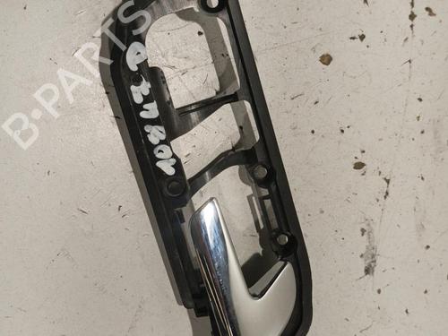 Used Front right interior door handle VW POLO (9N_, 9A_) 1.2 12V (64 hp) 22576853