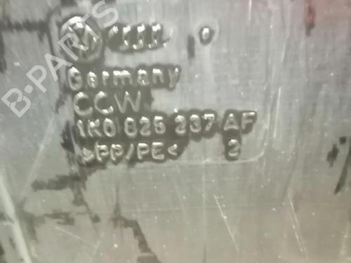 Used Underbody protection VW TOURAN (1T1, 1T2) 1.9 TDI (105 hp) 22584209