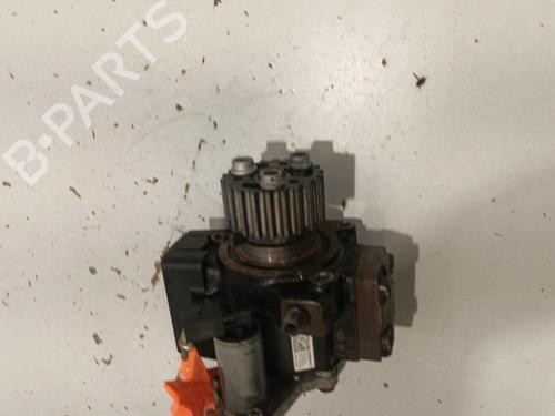 Used Injection pump AUDI A1 (8X1, 8XK) 1.6 TDI (105 hp) 22586195