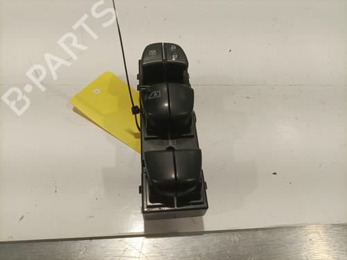 Used Left front window switch Left front window switch NISSAN JUKE (F15) 1.6 DIG-T NISMO RS (218 hp) 33218796 33218796