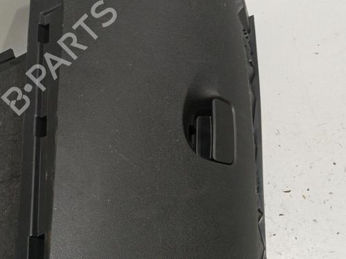 Used Glove box Glove box RENAULT MEGANE III Hatchback (BZ0/1_, B3_) 1.5 dCi (BZ09, BZ0D, BZ1W, BZ29, BZ14) (110 hp) 22572665 22572665