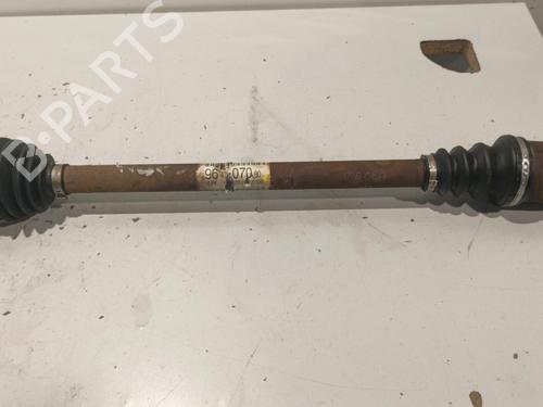 Used Right front driveshaft Right front driveshaft 22579743 22579743