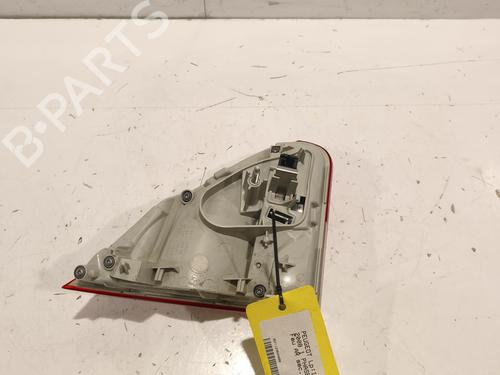 Højre baglygte bagklap Højre baglygte bagklap PEUGEOT 2008 I (CU_) 1.2 THP 110 / PureTech 110 (110 hp) 35924044 35924044