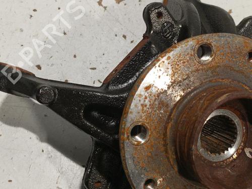 Used Right front steering knuckle Right front steering knuckle RENAULT MEGANE III Grandtour (KZ0/1) 1.5 dCi (KZ09, KZ0D, KZ1G, KZ29, KZ14, KZ1W, KZ10, KZ1F,... (110 hp) 22574743 22574743