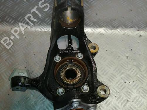 Used Left front steering knuckle Left front steering knuckle MERCEDES-BENZ SPRINTER 3-t Van (B910) 214 CDI (910.621, 910.623) (143 hp) 22587487 22587487