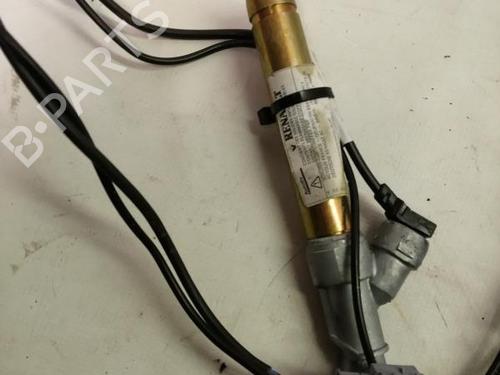 Venstre foran beltestrammer RENAULT TWINGO I (C06_) 1.2 16V (C06C, C06D, C06K) (75 hp) 22581285