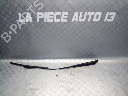 Used Front windshield wiper arm RENAULT CLIO III Grandtour (KR0/1_) 1.5 dCi (KR0G) (68 hp) 22591760
