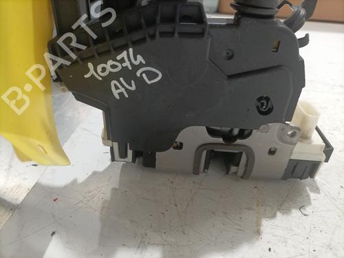 Front right lock MERCEDES-BENZ A-CLASS (W176) A 160 CDI / d (176.011) | BP28429135C97 