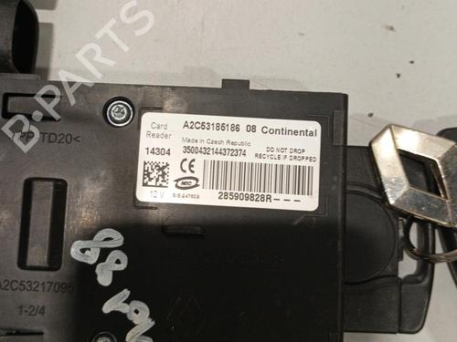 Used Electronic module RENAULT MEGANE III Hatchback (BZ0/1_, B3_) 1.6 dCi (BZ00, BZ12, BZ13) (130 hp) 22571081