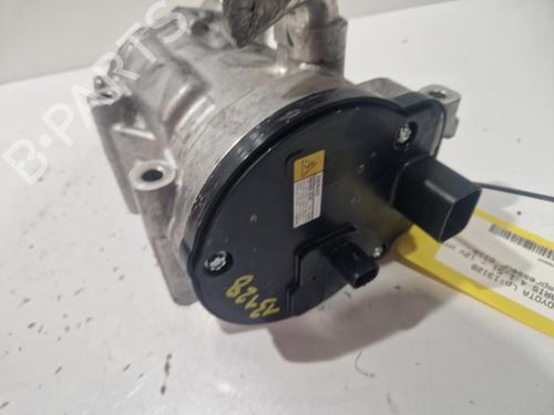 Used AC compressor AC compressor TOYOTA YARIS (_P21_, _PA1_, _PH1_) 1.5 Hybrid (MXPH10, MXPH11) (116 hp) 22577656 22577656
