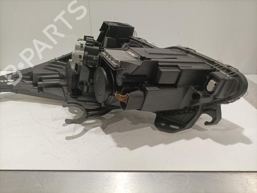 Right headlight PEUGEOT 3008 I MPV (0U_) 1.6 THP | BP30517761C29