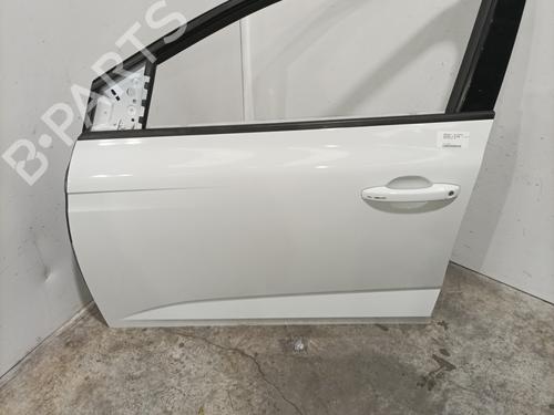 Used Left front door Left front door 39255238 39255238