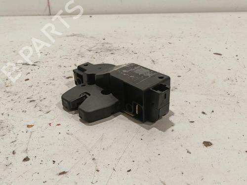 Used Tailgate lock PEUGEOT 607 (9D, 9U) 2.2 HDi (133 hp) 22588040