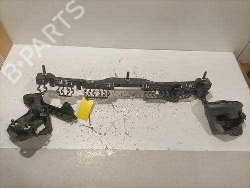 Used Rear bumper bracket RENAULT CLIO V (B7_) 1.3 TCe 140 (B7N0) (140 hp) 22589108