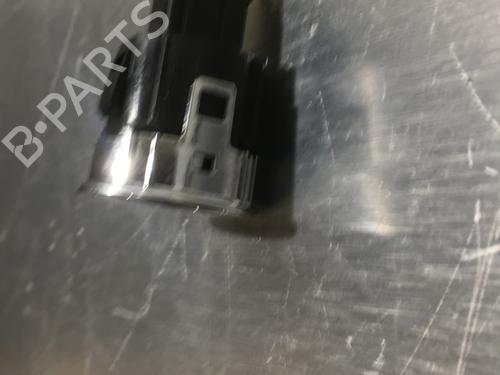 Switch PEUGEOT 5008 II (MC_, MJ_, MR_, M4_) 1.2 Hybrid 136 (MRHPYC) | BP22582978I30 