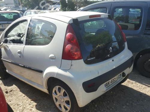 Right taillight PEUGEOT 107 (PM_, PN_) 1.4 HDi | BP22590915C35 