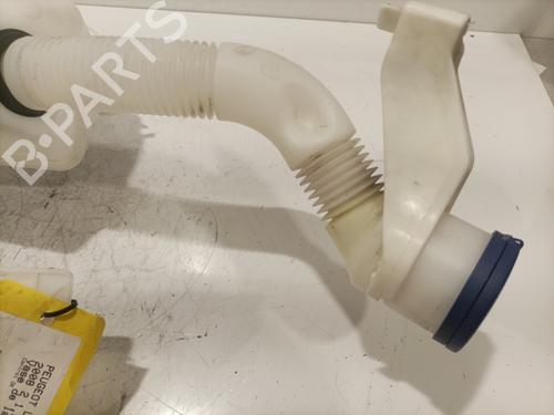 Used Windscreen washer tank PEUGEOT 2008 II (UD_, US_, UY_, UJ_, UR_, UC_) 1.5 BlueHDI 130 (131 hp) 27386866