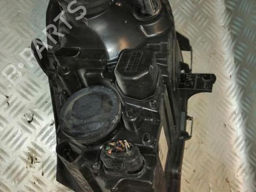 Used Right headlight VW POLO (9N_, 9A_) 1.4 TDI (70 hp) 22578213