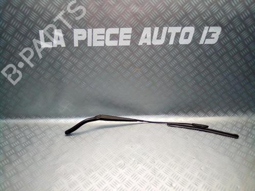 Used Front windshield wiper arm Front windshield wiper arm 22591853 22591853