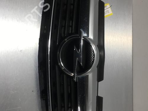 Used Grille OPEL ZAFIRA / ZAFIRA FAMILY B (A05) 1.9 CDTI (M75) (120 hp) 26297162