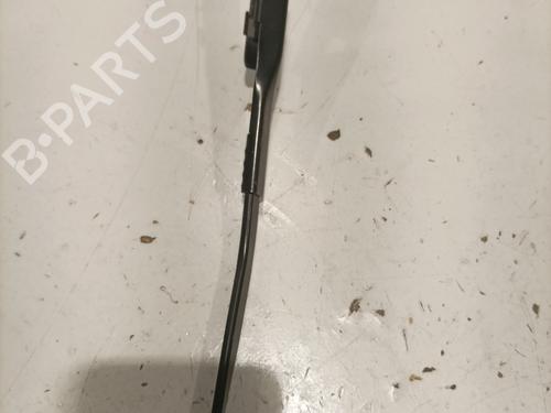 Front windshield wiper arm AUDI A3 Sportback (8VA, 8VF) 2.0 TDI | BP23781952C143 