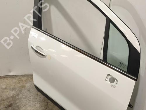 Used Right front door Right front door 38033672 38033672