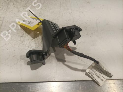 Used Lamp holder CITROËN DS4 (NX_) 2.0 HDi / BlueHDi 135 (136 hp) 30889471