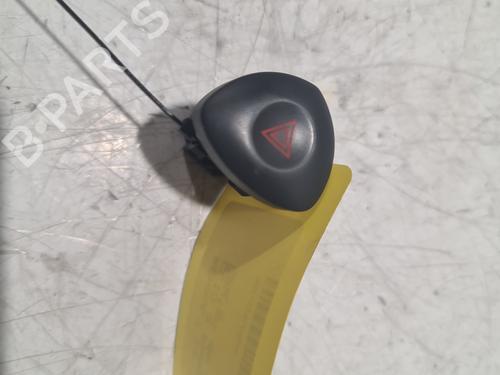Used Warning switch RENAULT CLIO II (BB_, CB_) 1.4 16V (B/CB0P, BB13) (98 hp) 32030723
