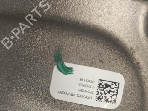 Used Right rear steering knuckle ALFA ROMEO STELVIO (949_) 2.2 D Q4 (949.AXB2A) (209 hp) 22571067