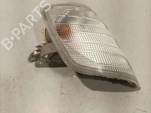 Right front indicator MERCEDES-BENZ 124 Saloon (W124) 250 D (124.125) | BP22579474C33 