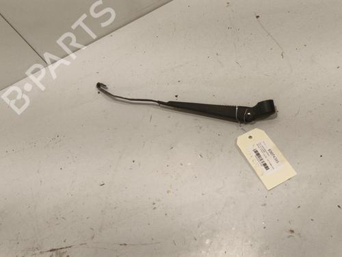 Used Rear windshield wiper arm SUZUKI GRAND VITARA I (FT, HT) 2.0 HDI 110 16V 4x4 (SQ420D, TD83V) (109 hp) 22575190