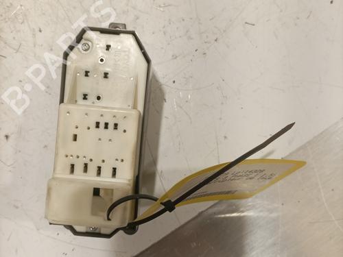 Left front window switch TOYOTA YARIS (_P13_) 1.5 Hybrid (NHP130_, NHP130) | BP28374812I27 