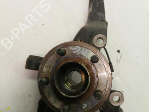 Used Left front steering knuckle Left front steering knuckle LAND ROVER RANGE ROVER SPORT I (L320) 3.0 D 4x4 (245 hp) 22575669 22575669