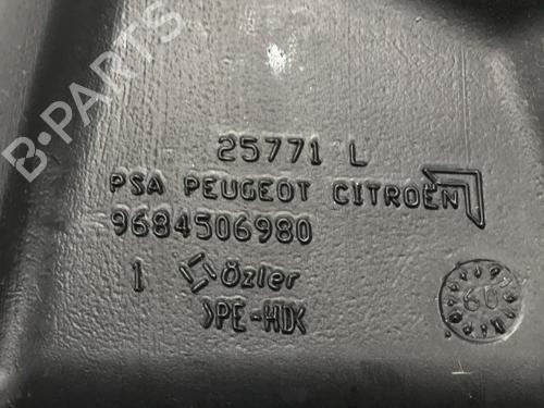 windscreen-washer-tank-citroen-c4-coupe-la_-2004-2005-2006-2007-2008-2009-2010-2011-2012-2013-28152785 main image