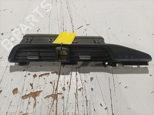 Used Air vent NISSAN MICRA V (K14) 0.9 IG-T (90 hp) 31116770