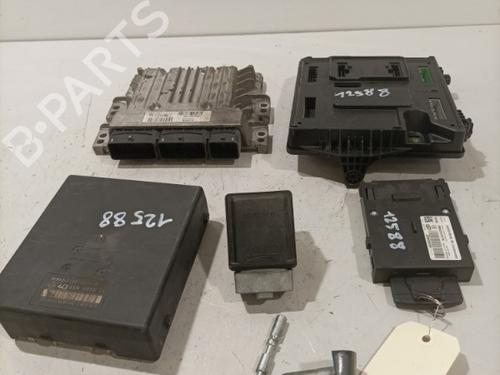 Used Electronic module RENAULT MEGANE III Hatchback (BZ0/1_, B3_) 1.5 dCi (BZ09, BZ0D, BZ1W, BZ29, BZ14) (110 hp) 22569540