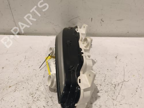 Farol diurno esquerdo Farol diurno esquerdo 38585233 38585233