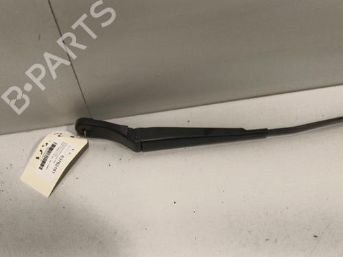 Used Front windshield wiper arm PEUGEOT 5008 (0U_, 0E_) 1.6 HDi (110 hp) 22570665